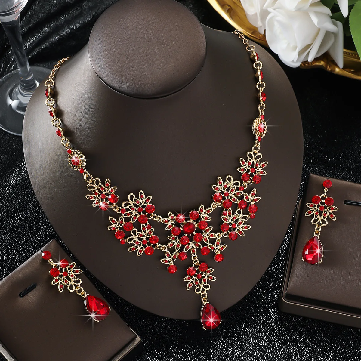 Elegant Rhinestone Bridal Jewelry Set