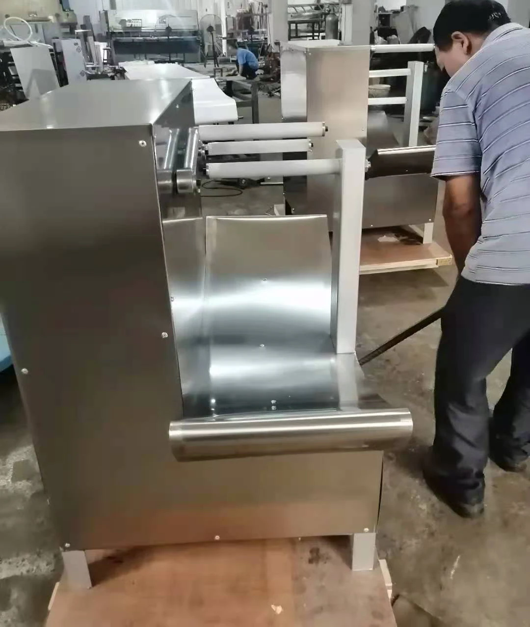 Factory Price Small Vertical Mini Taffy Candy Pulling Puller Machine