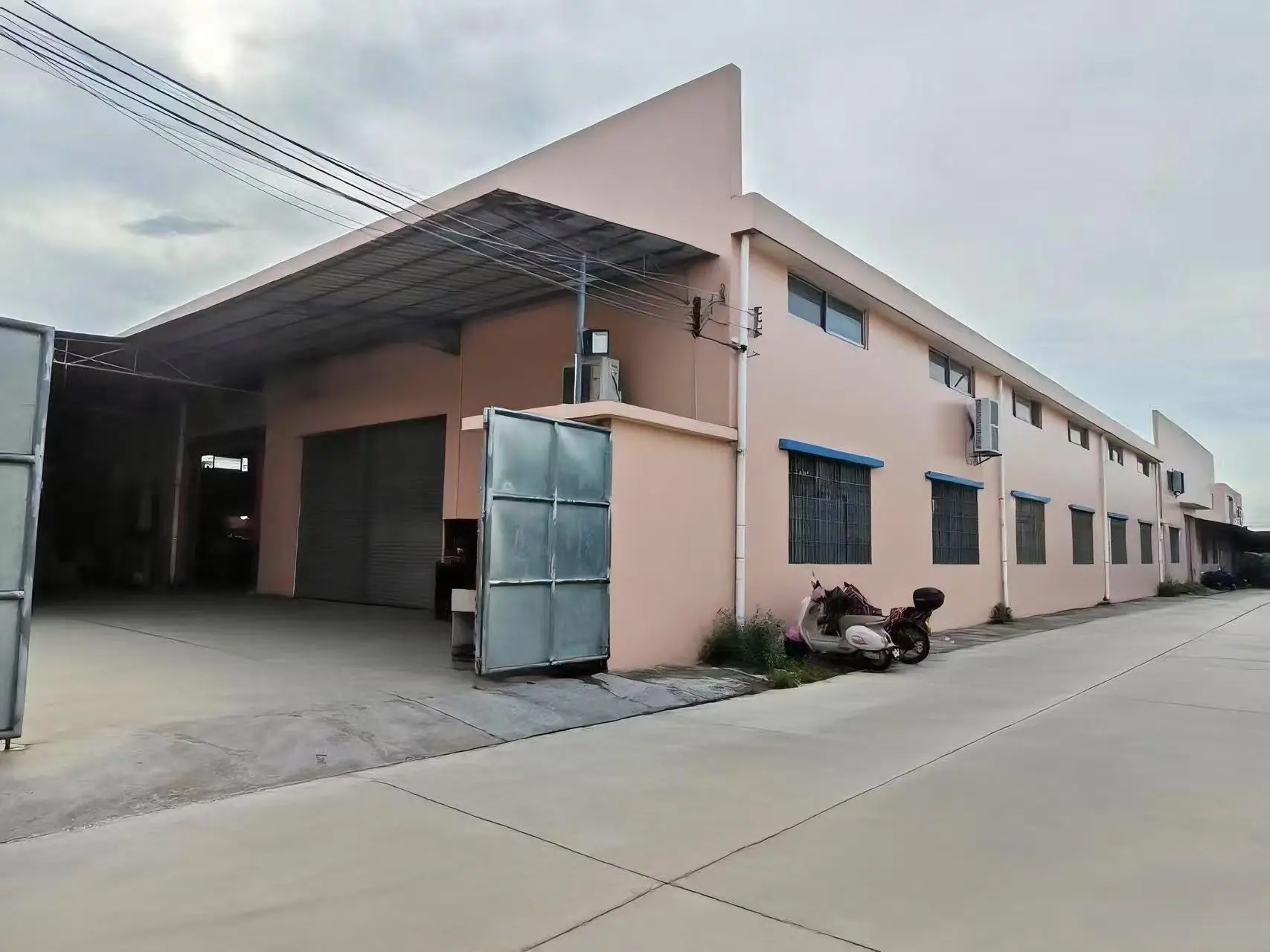 Foshan Xuxiong Hardware Products Co., Ltd.