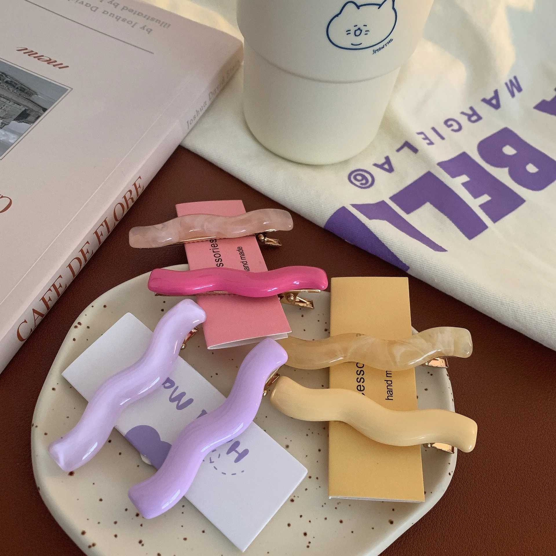 Bsci Factory Yhj New Design 2pack Of Candycoloured Hair Clips Resin