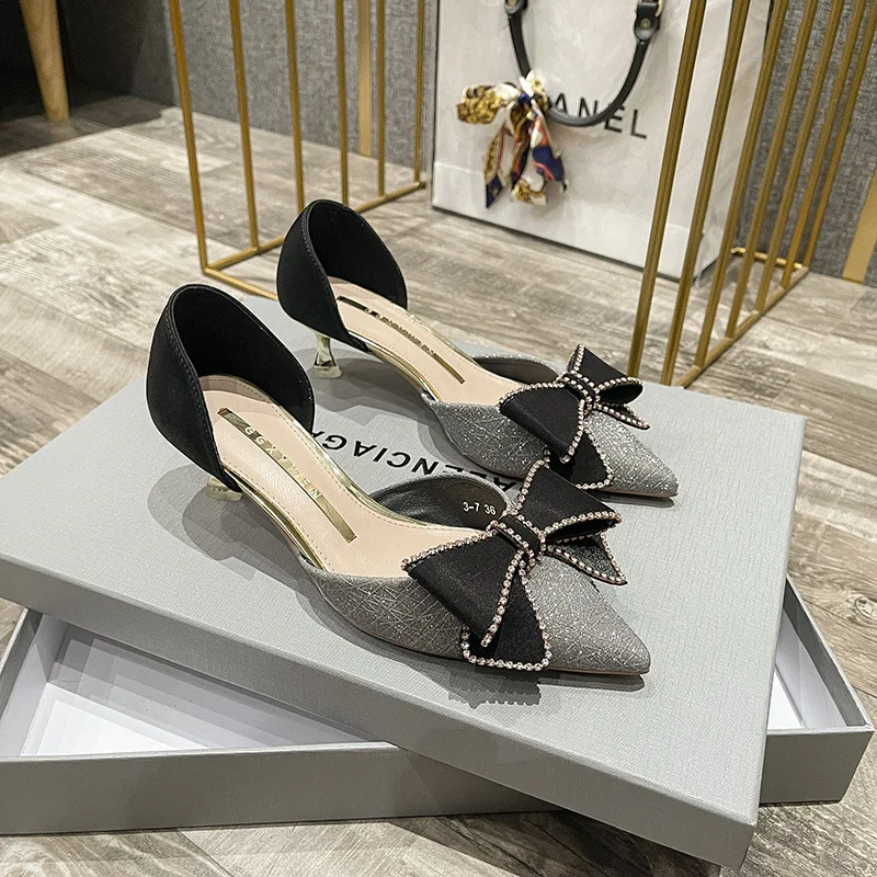 Stylish Simplicity: Girl Pointed Stiletto Heels for Plus Size Women