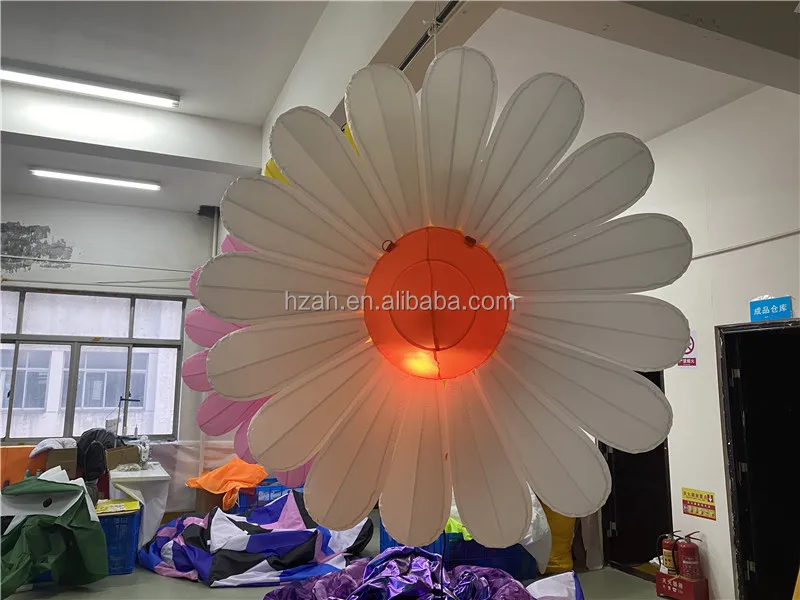 Colorful Daisy LED Inflatable Ceiling Flower for Shopping Mall Decoration