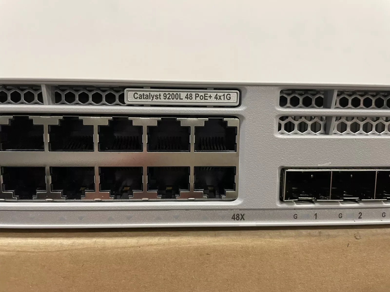 Cisco C9200L-48P-4G-E Catalyst 9200L 48-Port PoE+ 4x1G Network Essentials Switch