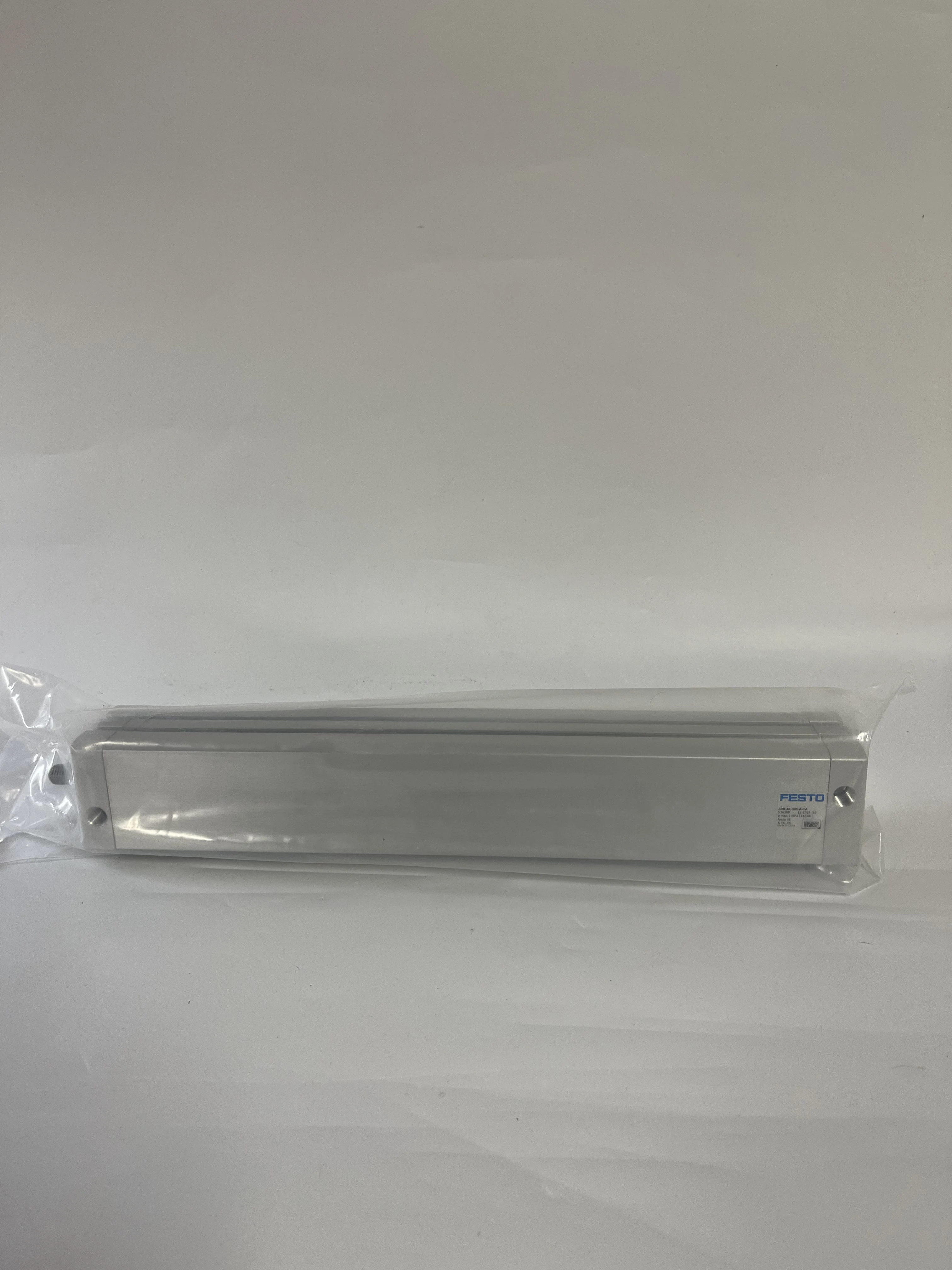 FESTO Electric Cylinder ADN-40-200-A-P-A 536288 FESTO Electric Cylinder ADN-40-200-A-P-A 536288
