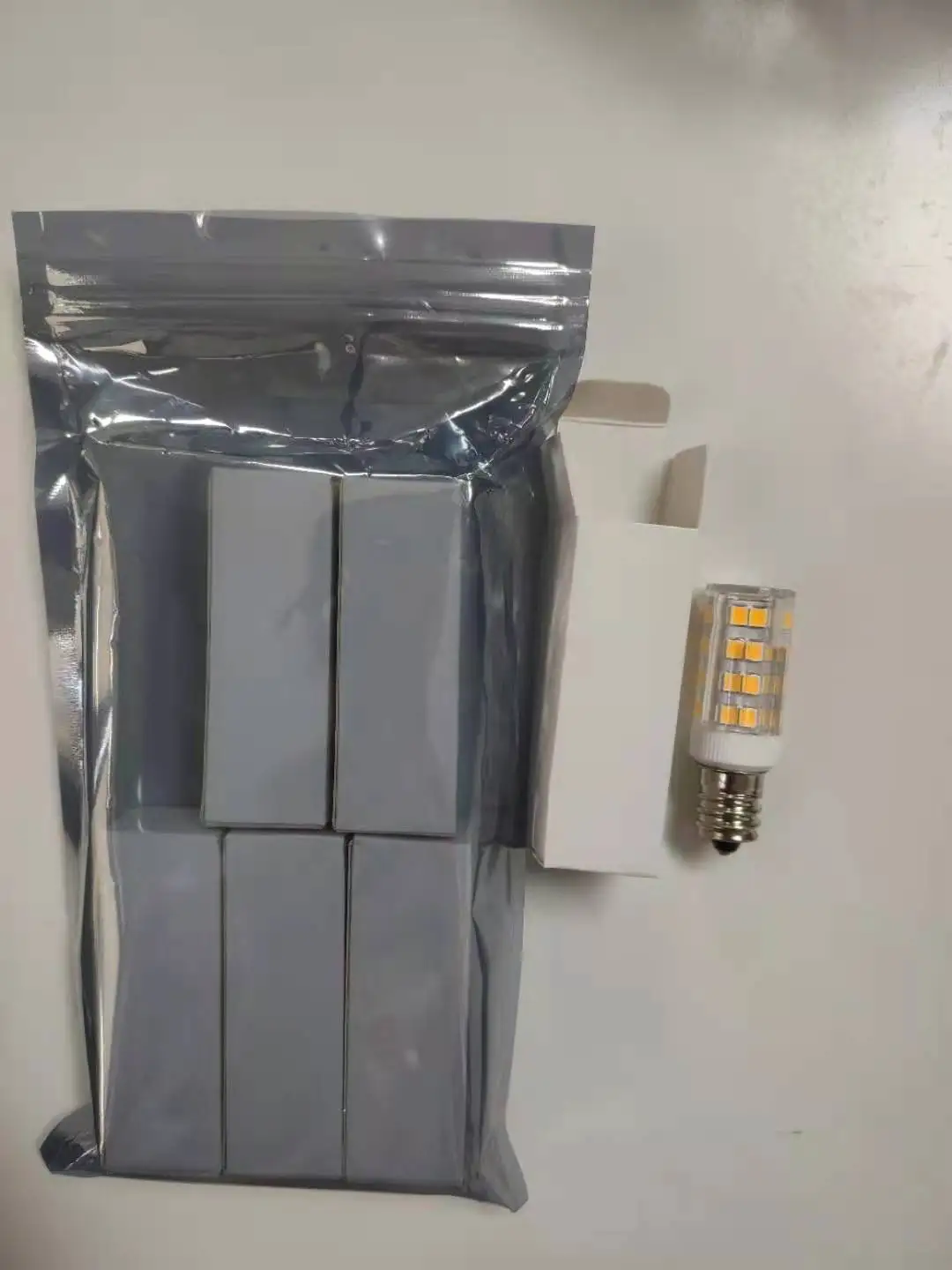 
Горячая Распродажа, эквивалентная осветительная лампа Candelabra 50 Вт, дневной свет, белые светодиодные лампы E12, светодиодная лампа E12, свечеобразная лампа 