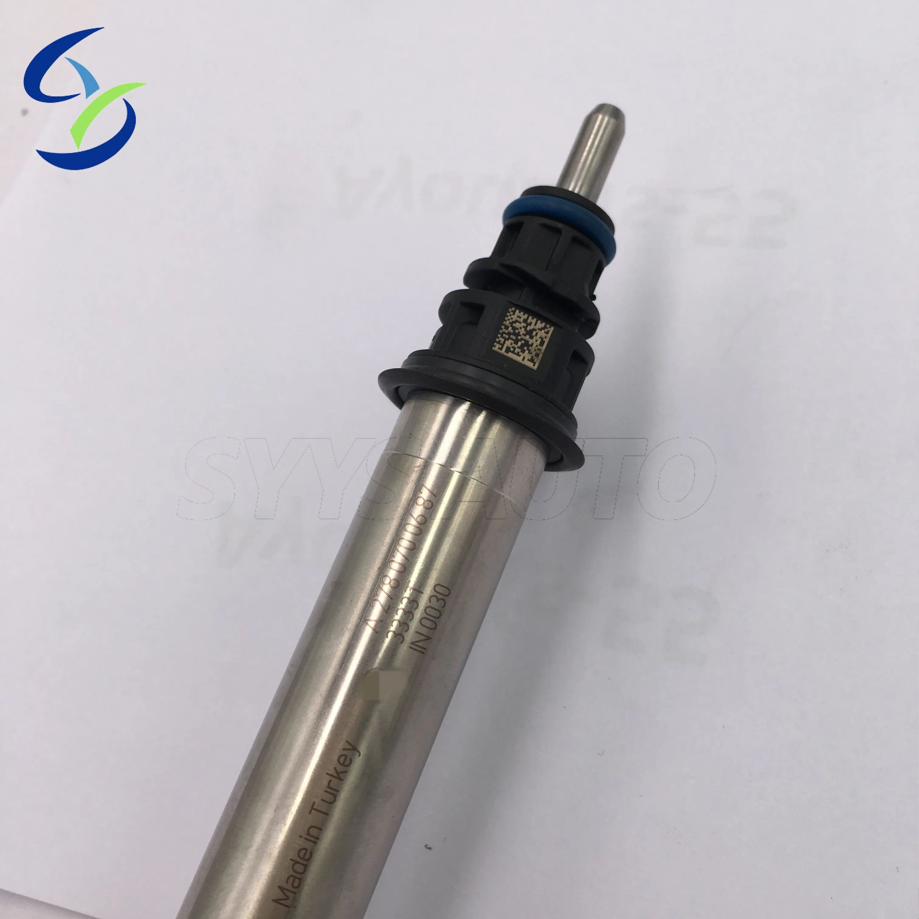 2780700687 fuel injector For Mercedes Benz E W212 C W205 ML350  