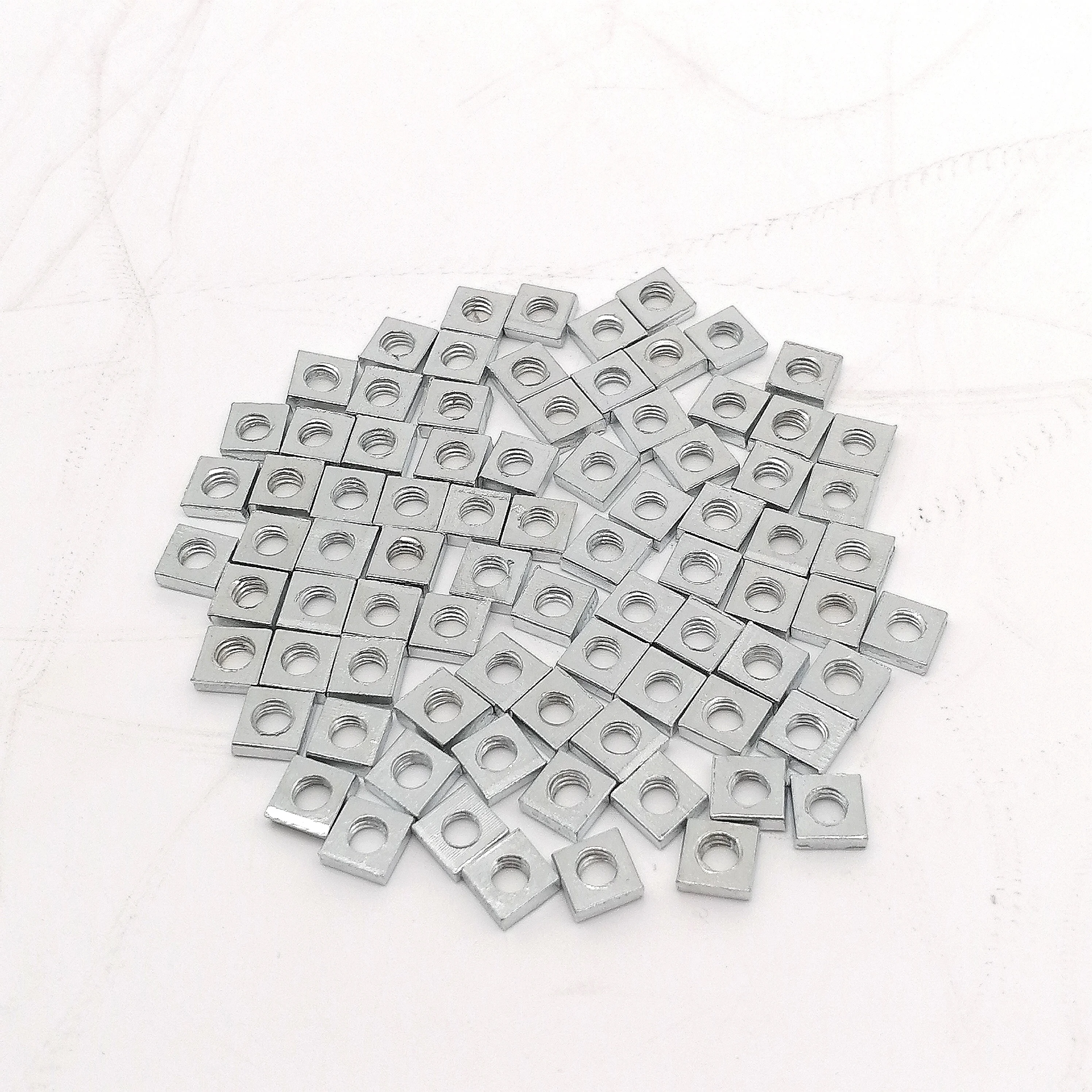 Forklift Spare Parts square nut M4-04-ZNS 9223056060  for Linde Forklift Spare Parts