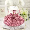 Falda de cuadros de fábrica en rojo brillante