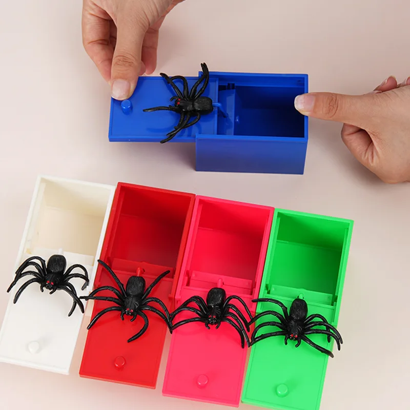 Prank Spider Scare Bug Box Hidden Case Trick Play Joke for April Fools Day Gag Toys Halloween Gifts