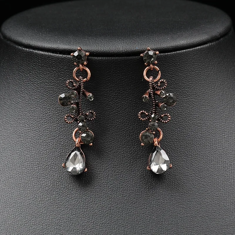 Vintage Gold Plated Jewelry Set with Zircon Ring