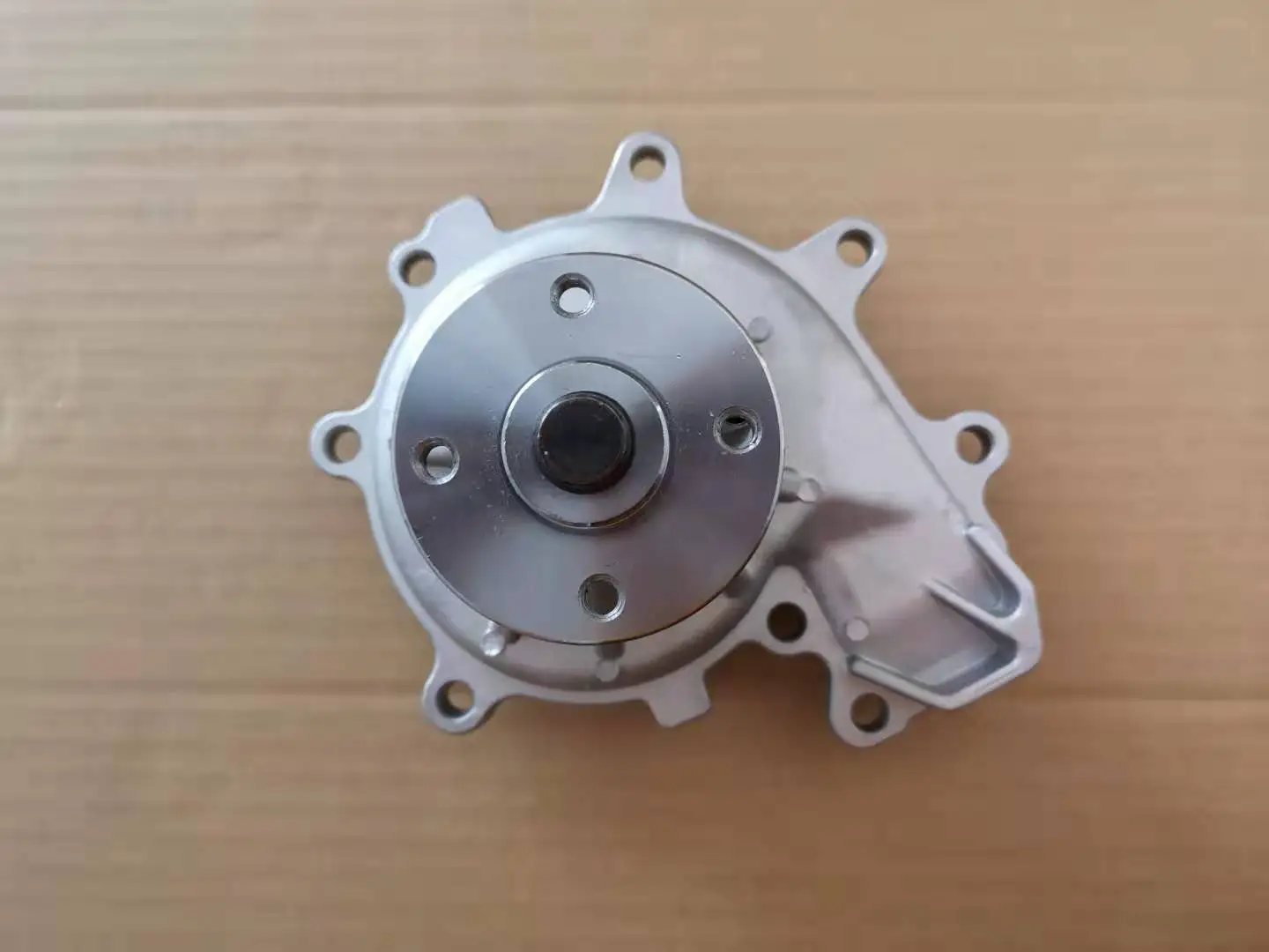 Flange Plate Isuzu Npr Water Pump 8973333610 For 4hf1 4hg1 4hl1 Engine ...