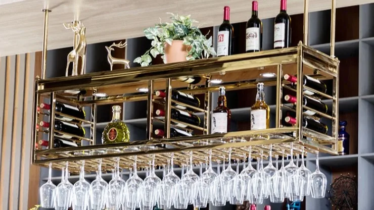 Bar Gold Stainless Steel Suspended Wine Display Rack Modern Gold Ceiling  Hanging Wine Storage Rack with Glass Holder