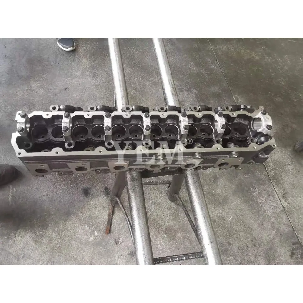 1HZ Cylinder Head for Toyota Diesel Engine Parts 3