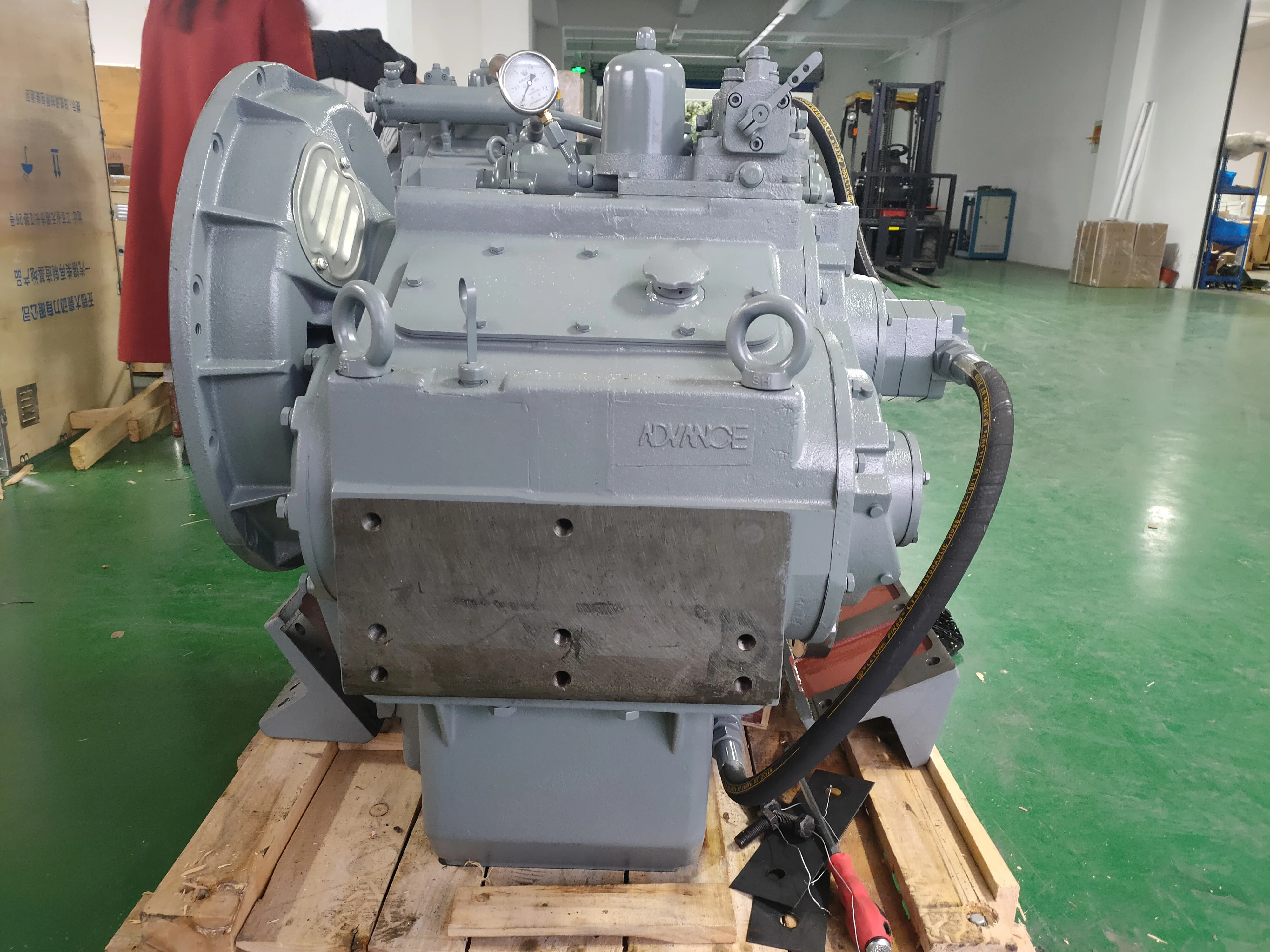 水冷舷内前进船用齿轮箱hc138变速器