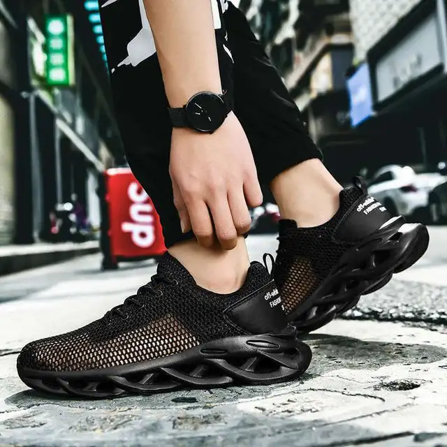 Men's Summer New Fashionable Thin Mesh Breathable Sneakers Odor-Proof Plus Size Casual Running Shoes All-Match Walking Style