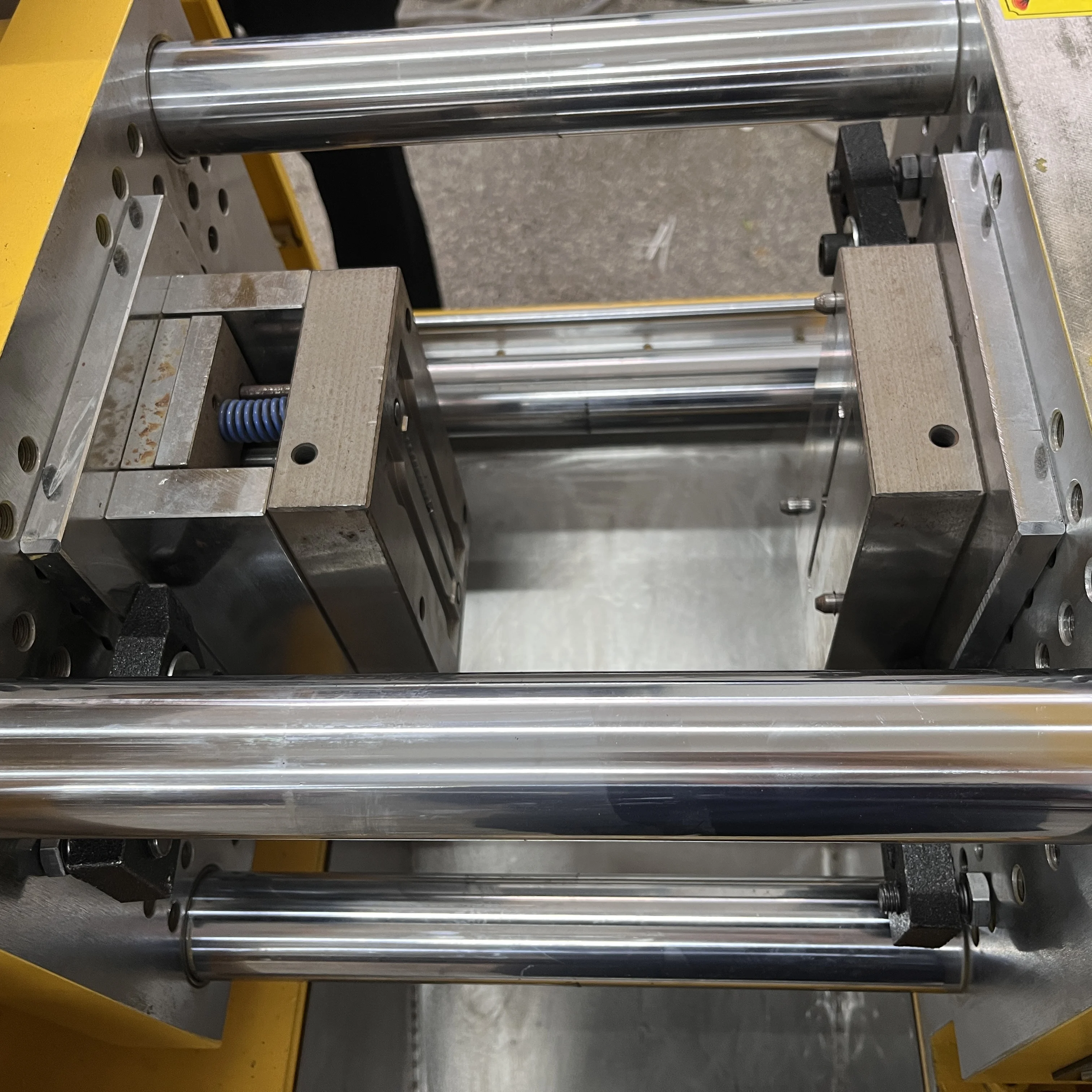 Small Micro Hybrid Injection Molding Machine for Lab or Small Batch Production with PP ABS Plastic Processing