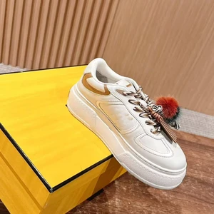 Luxury Fashion Running Shoes White Leather Construction High Quality Rubber Sole Designer Edition All Seasons Made in China