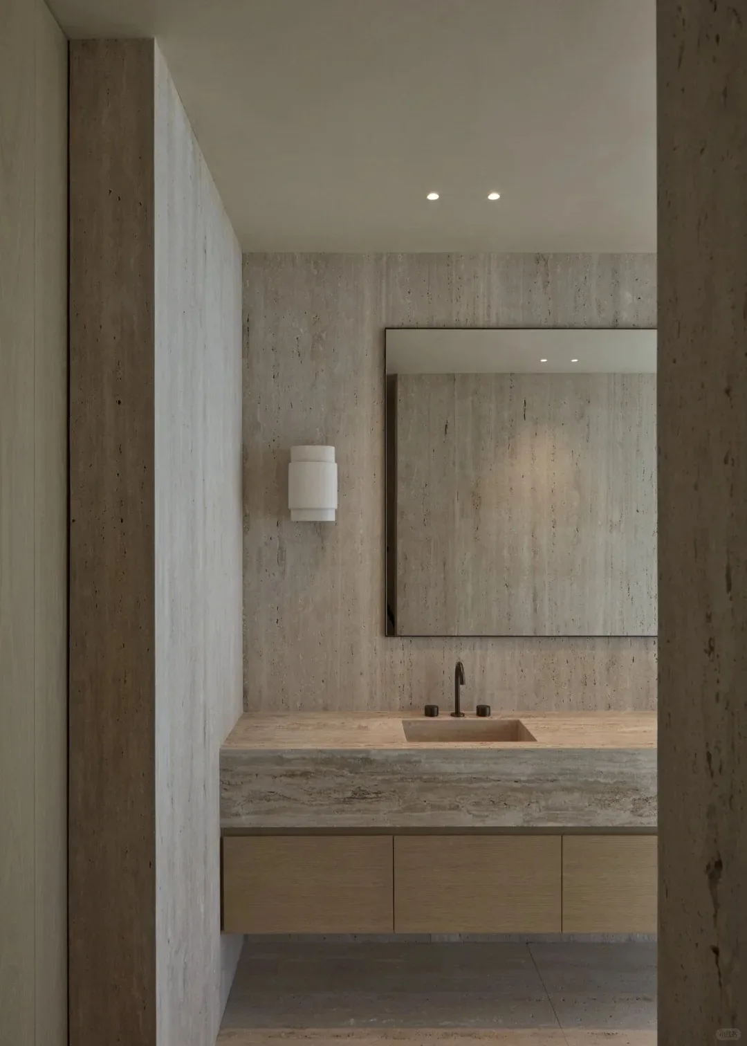 Natural Travertine Stone Slabs for Elegant Interior Decor