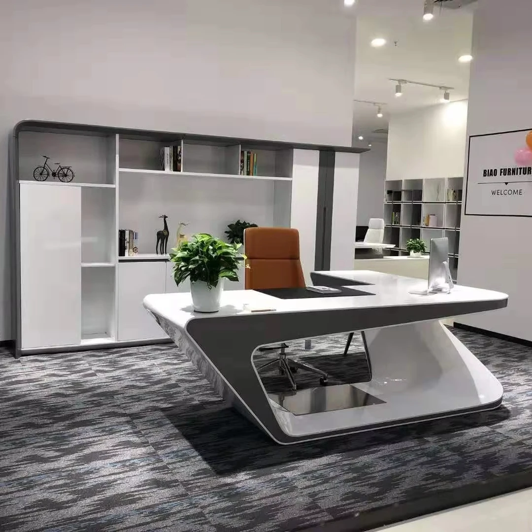 Luxury Office Furniture High-Gloss Executive MDF Wood Desk for CEO Boss Senior Managers Contemporary Style for Home Villa