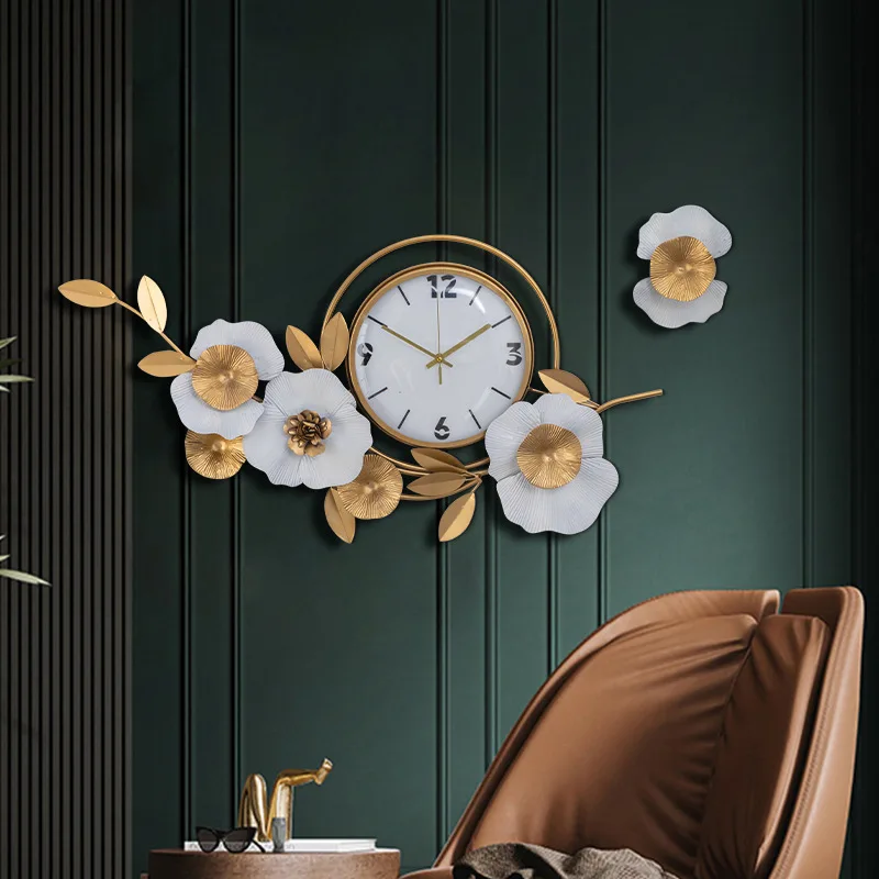 Retro Wall Clock - Vintage Inspired Metal Flower Decoration for