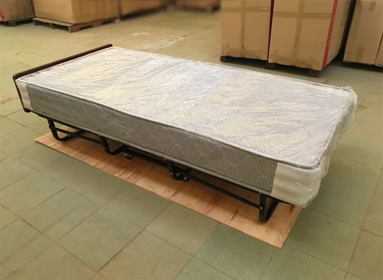 Good quality cheap price hotel luxury moveable metal frames single folding bed with mattress