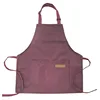 Estilo infantil a rayas rojas.