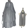 9. Grigio con hijab