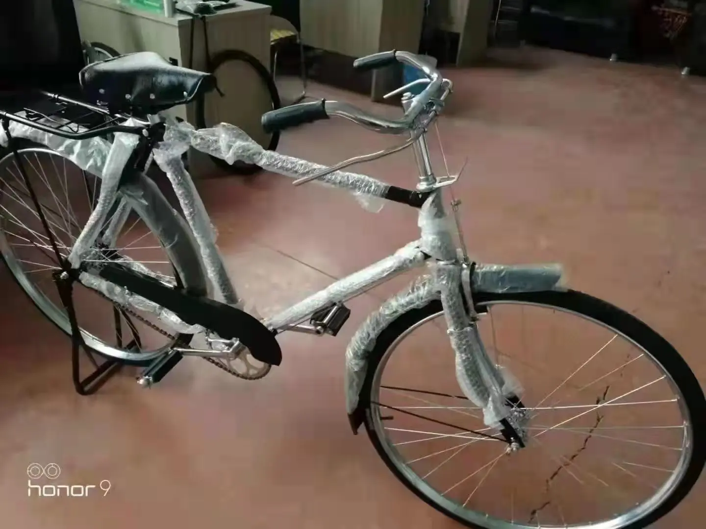 中国製自転車 28インチ スチールフレーム 人気都市型自転車 伝統的な
