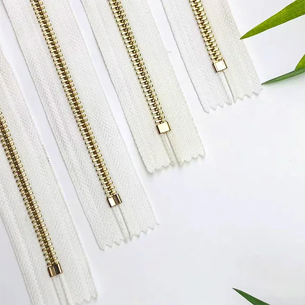 Hengda Factory Customized Zipper Golden Brass Closed End with Slider   Closed End Zipper 20 cm #5 Gold Plated Zipper