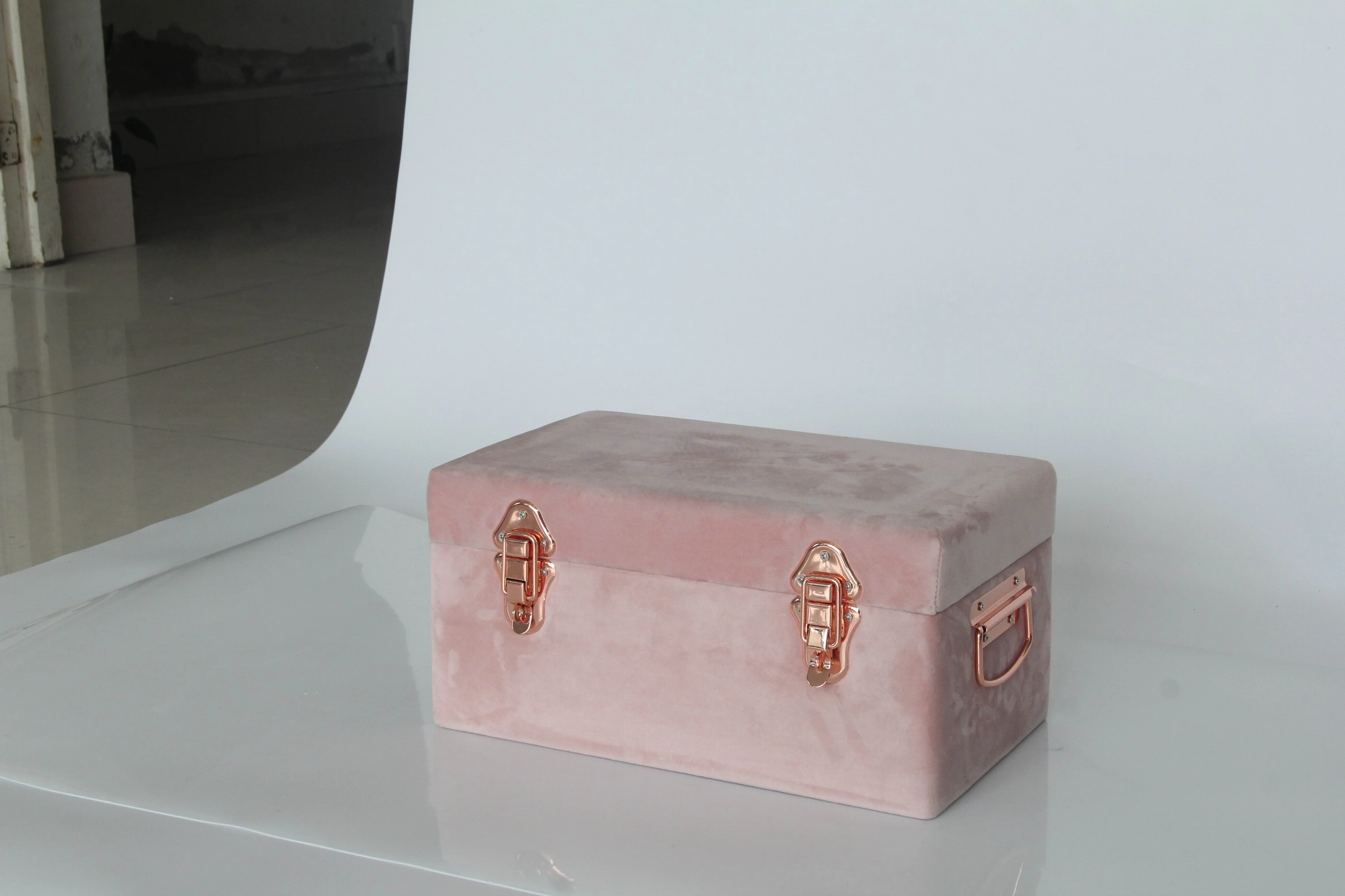 Velvet Storage Green Trunk Gift Box With Gold Accessories