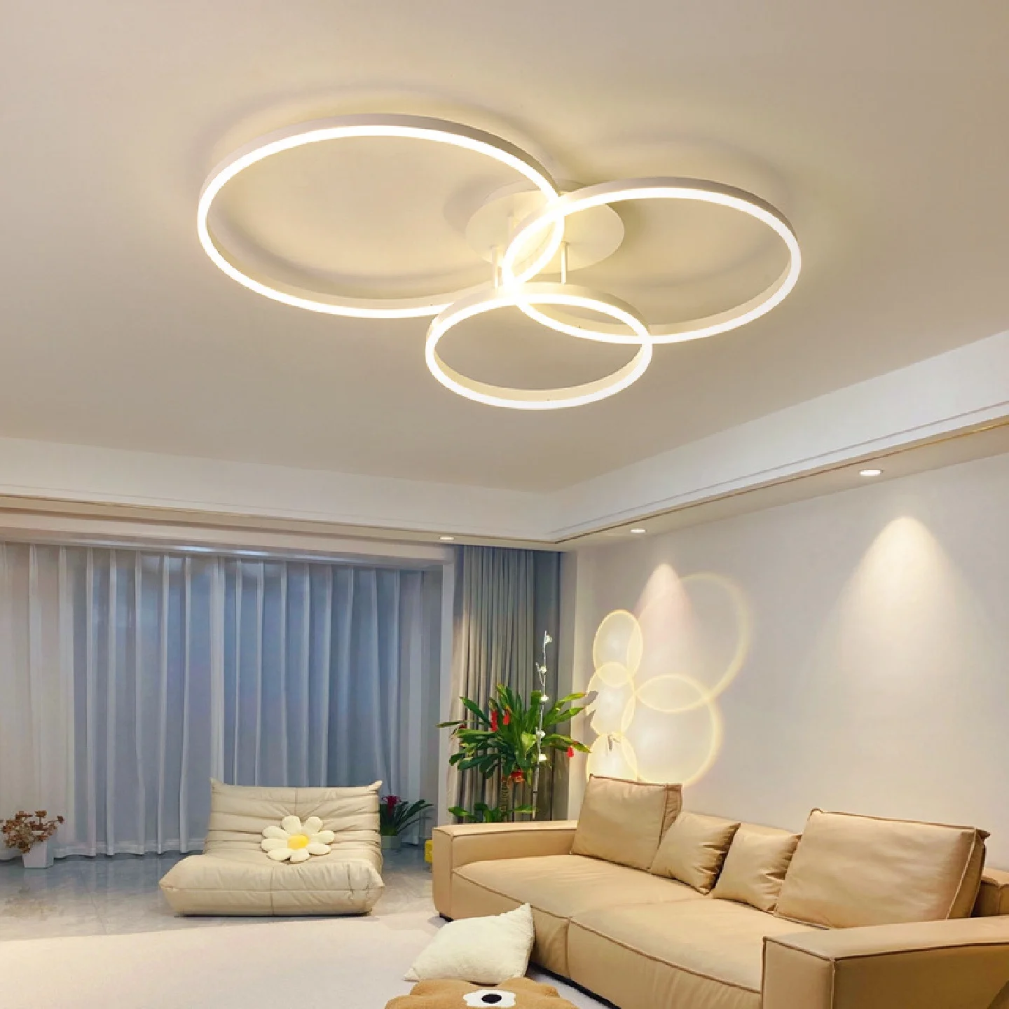 Moderne Noordse minimalistische LED-plafondlamp voor woonkamer en slaapkamer eenvoudig elegant cirkelvormig ontwerp