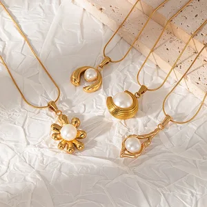 MW Wholesale French Style Elegant 18K Gold Plated Stainless Steel Necklace with Simulated Pearl Waterproof Colorfast