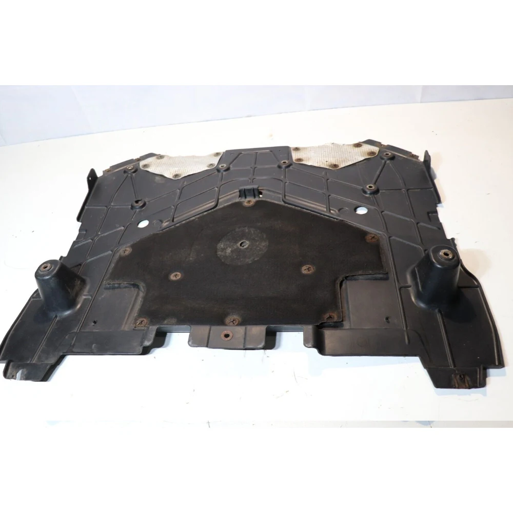 Under Engine Underbody Splash Shield for Maserati Ghibli Quattroporte M156 3.0 V6 Front Bumper Engine Undertry Cover
