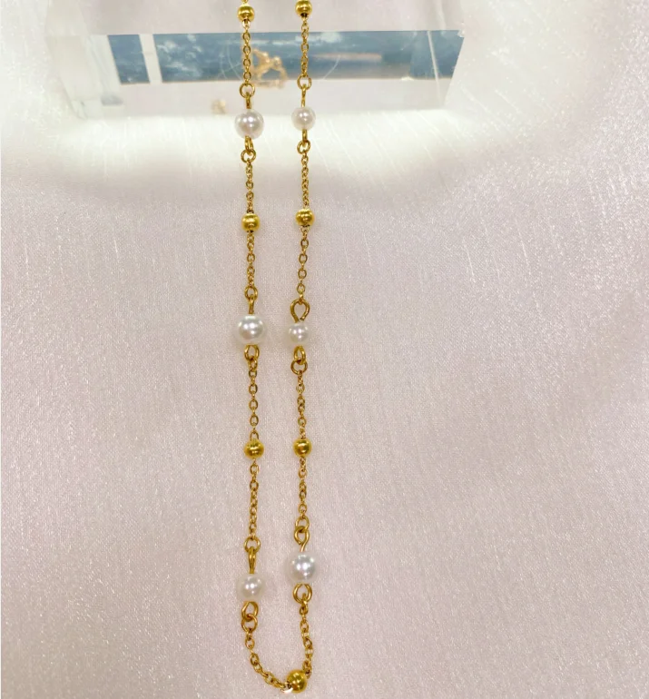 Dainty Minimalist Bridal Pearl Necklace in 14K Gold Fill — Aventine Jewelry