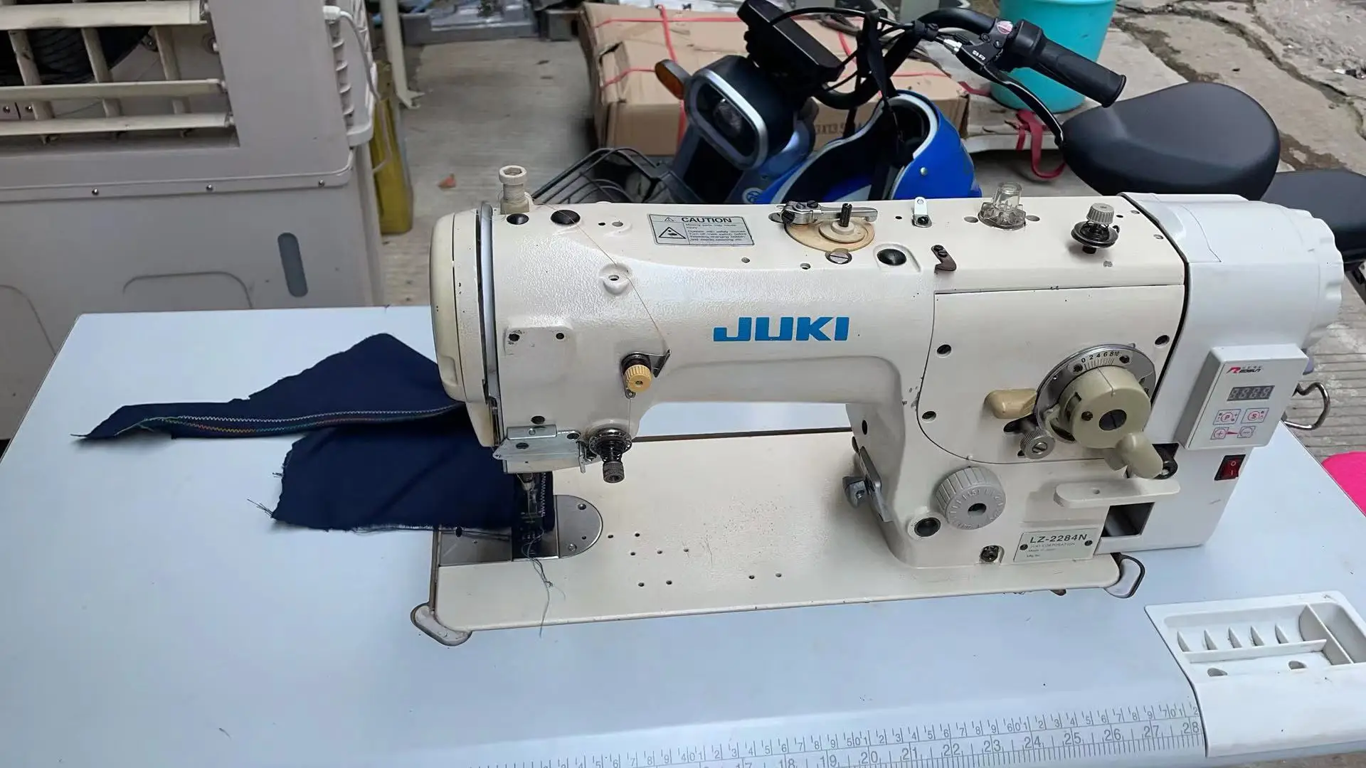 Used Juki LZ 2284 Zigzag Sewing Machine - High-Speed & Automatic