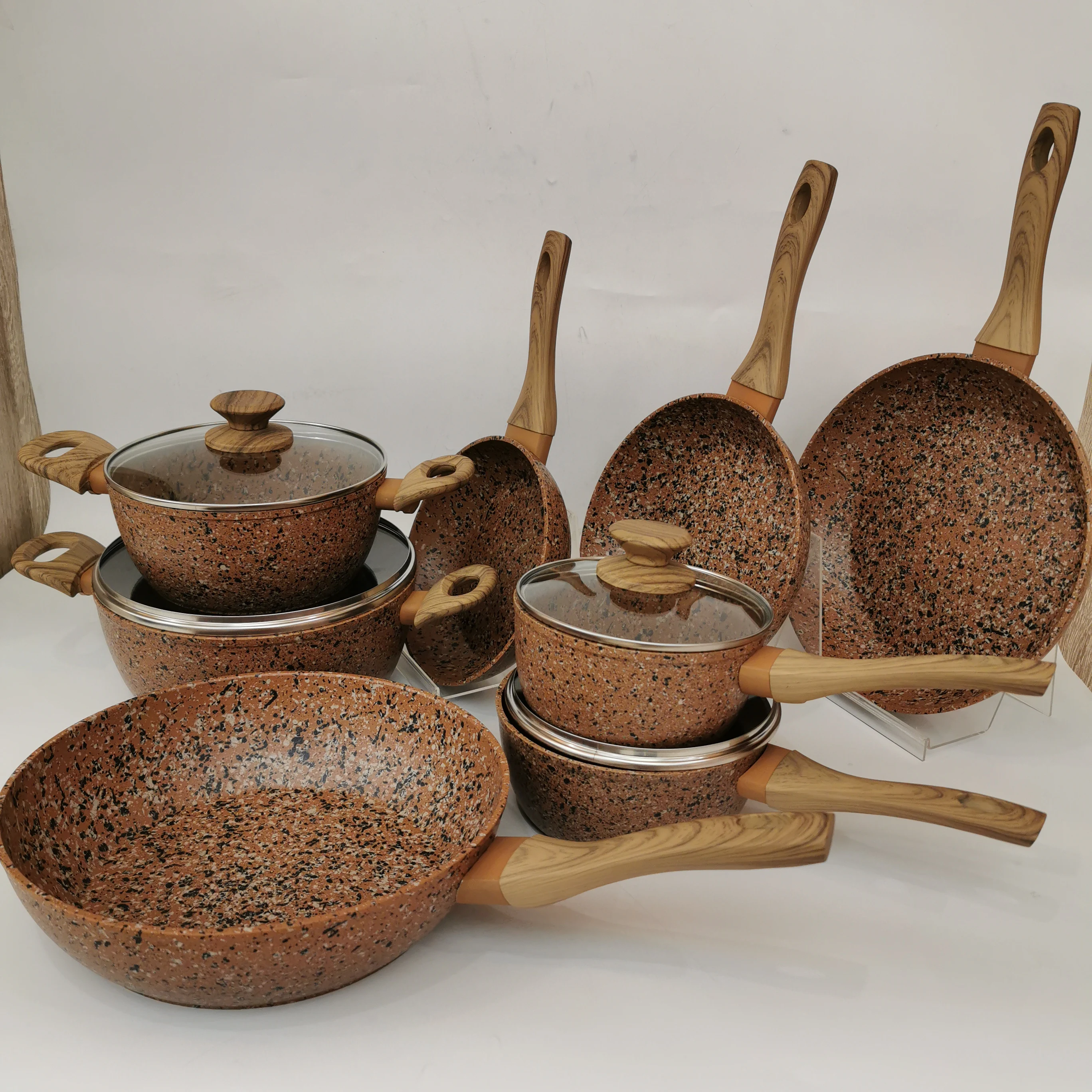 Лидер продаж, популярная Алюминиевая антипригарная посуда из литого под давлением, набор сковородок со скидкой