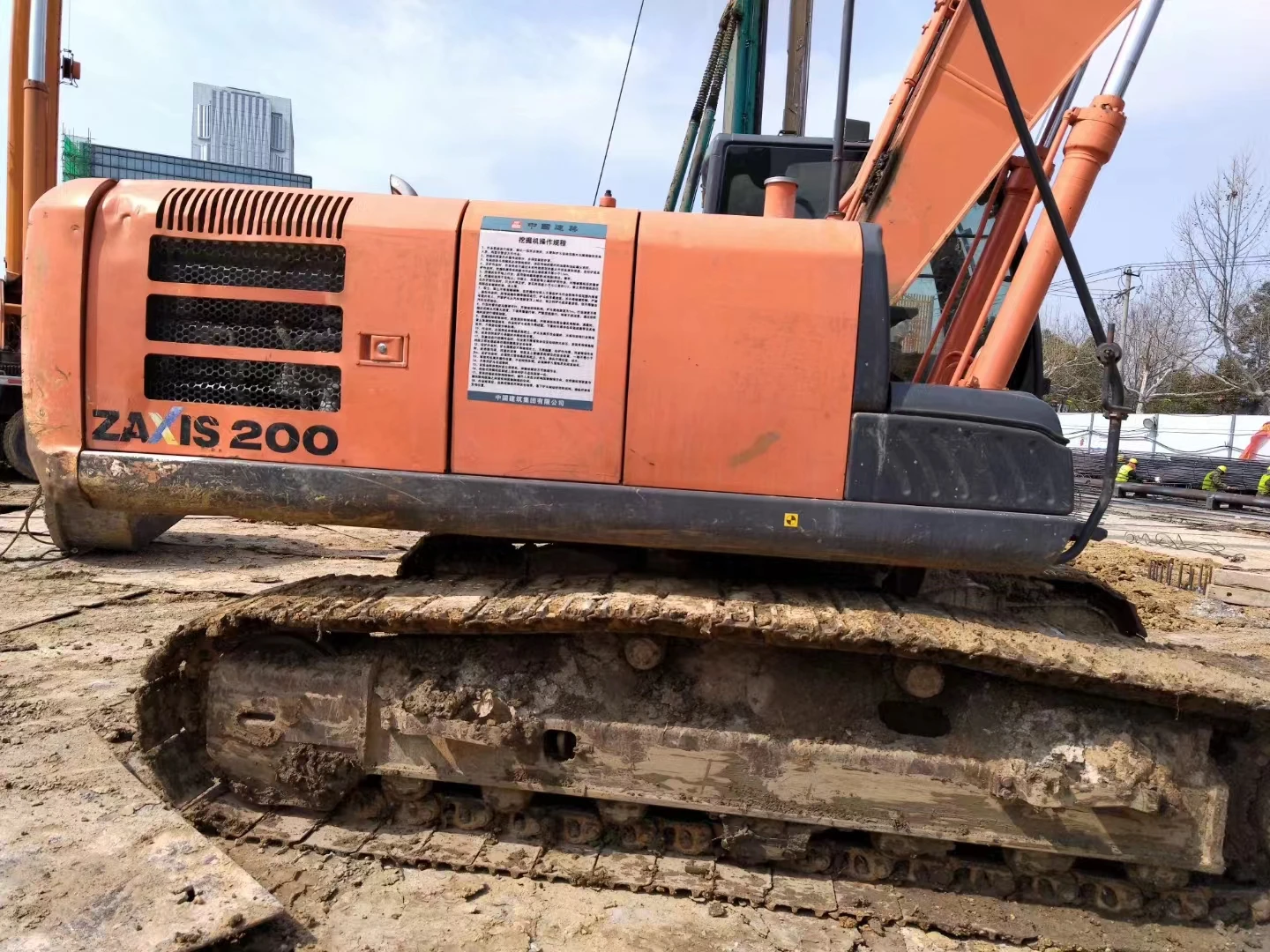 HITACHI ZX200-5G JAPAN EXCAVATOR - High Performance & Reliability