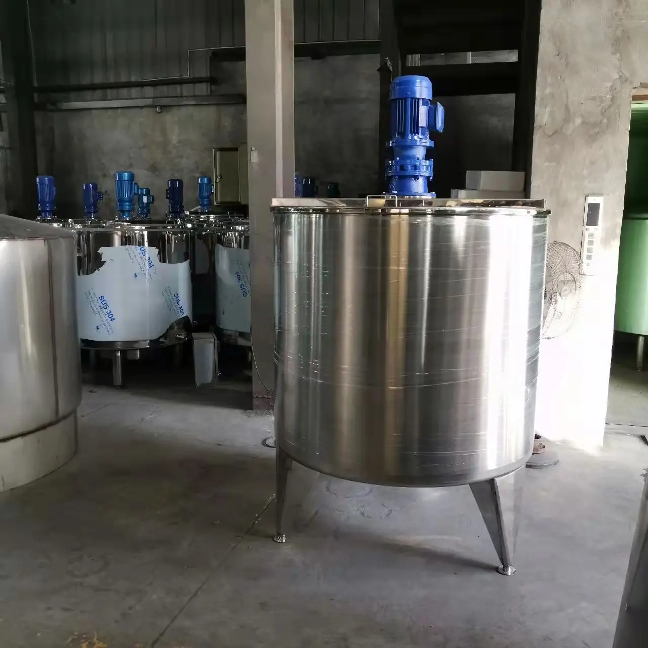 Fruit Juice Beverage Blending Machine  Double Jacket Mixing Tank Sauce Jam Ketchup Industrial Electric Heating Mixing Tanks