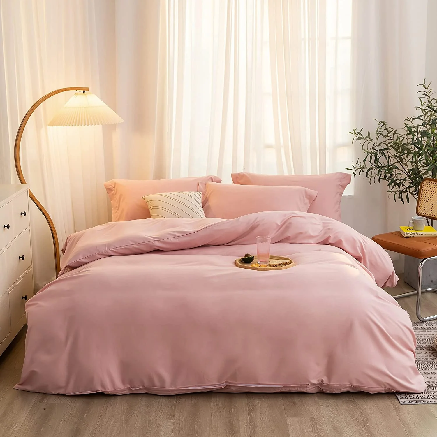 Luxury Quality Western Style Super Soft Solid Light Pink Duvet Cover Set Custom Designer Microfiber 3 Pieces  Bedding Set