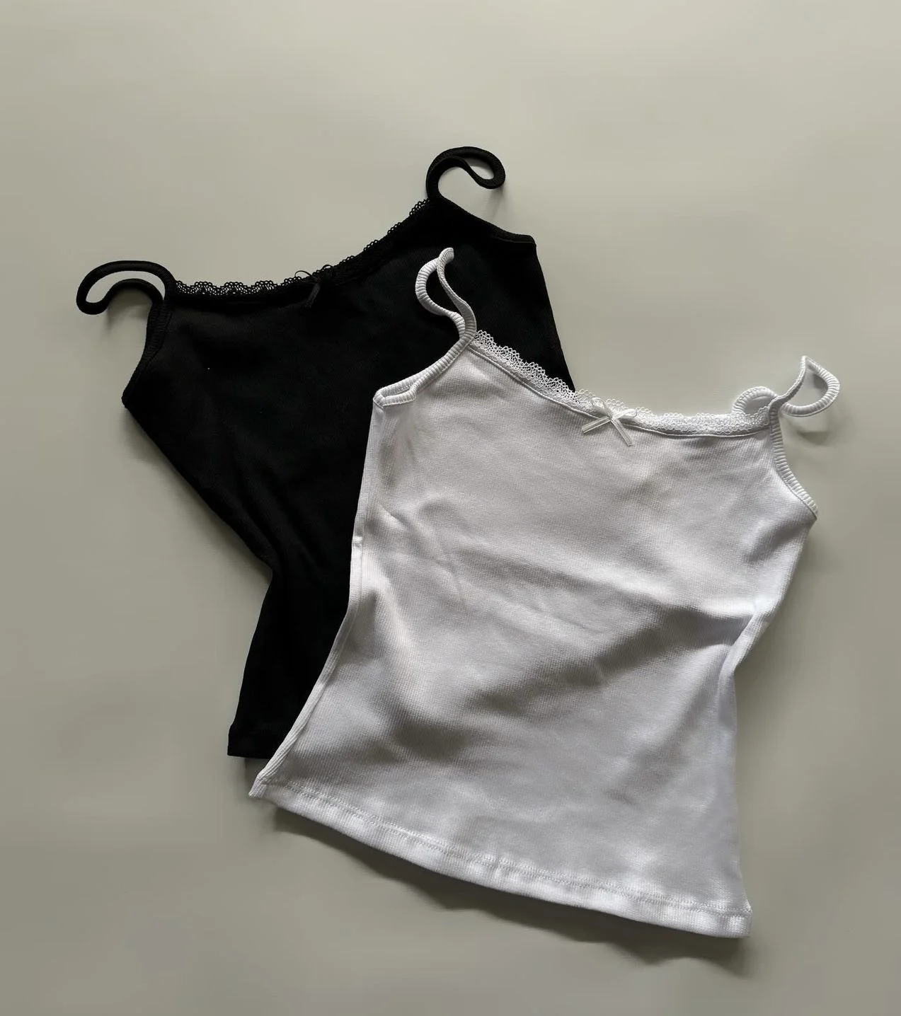 Custom Breathable Eco-Friendly Y2K Style Sleeveless Knitted Cotton Spandex Ribbed Crew Neck Gym Fitness Crop Cami Top Women