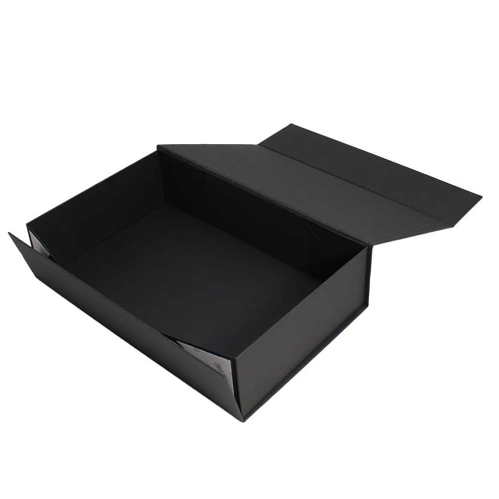 Luxury garments gift folding wrap clothing boxes strong magnetic snap closure paper gift box details