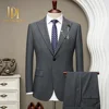 Cappotto + pantaloni grigi