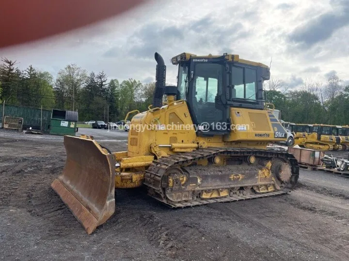 D51EX-24 оборудование-это Подержанный бульдозер KOMATSU который находится в хорошем состоянии и готов к продаже по привлекательной цене