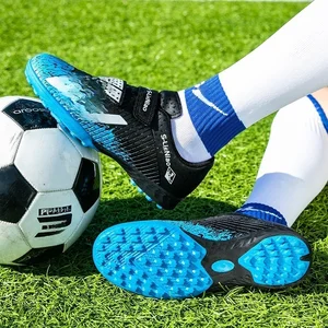 2026 New Low-Top Lightweight Anti-Slip Cleats Matches Training Wholesale Customized Trendy Style Girl Boy Football Boots