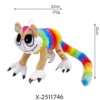 Gatto arcobaleno dalla coda lunga