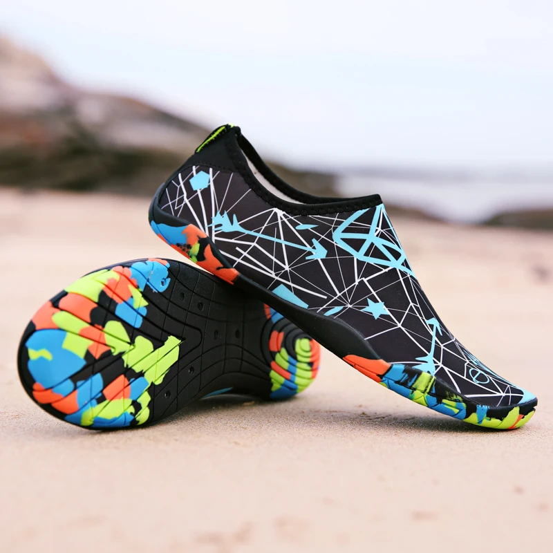 2021 New Arrivals Outdoor Sport Water Beach Swim Aqua Shoes Anti Slip Yoga Barefoot Walking On Water Skin Surfing Aqua Shoes