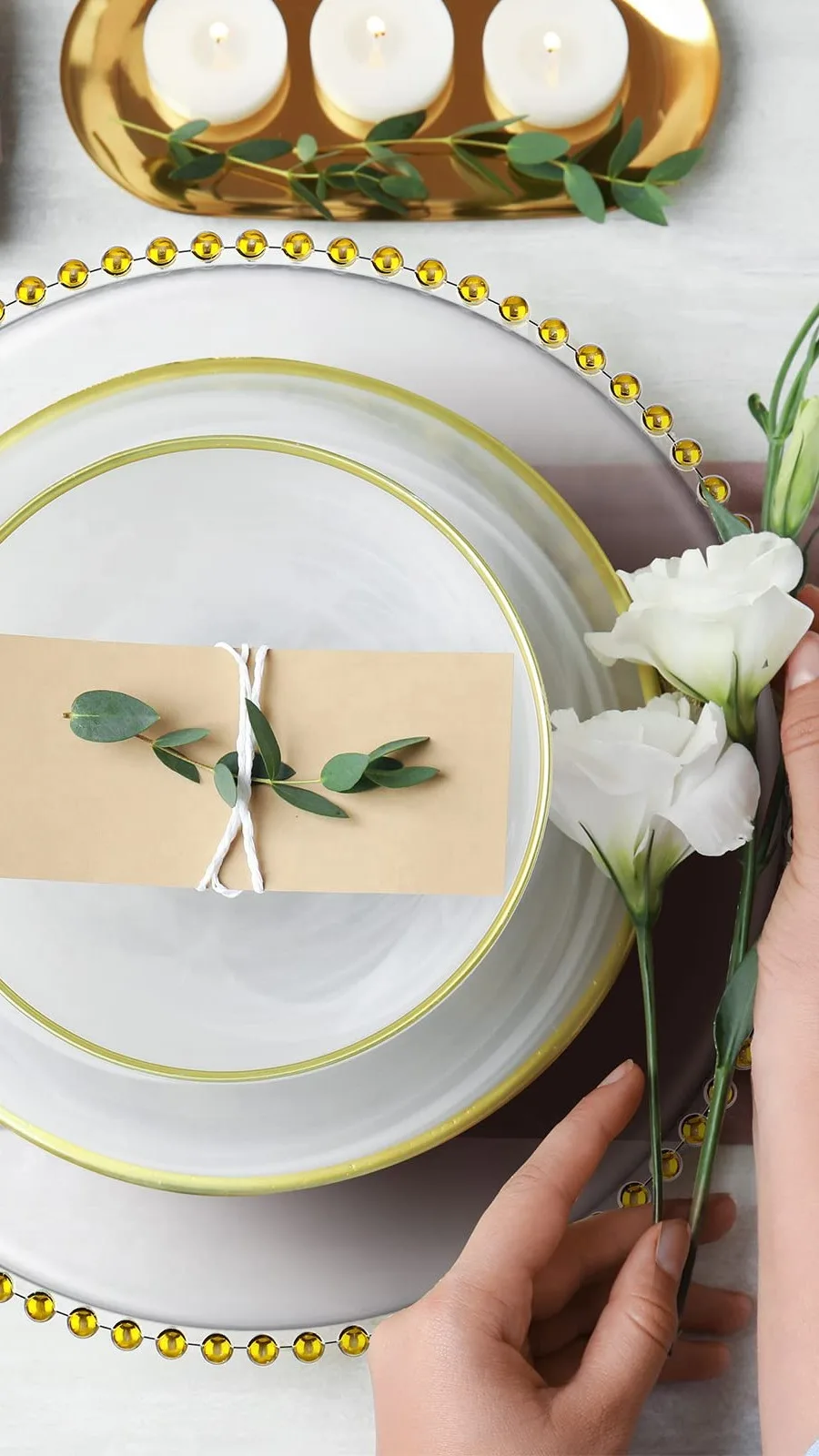 Dinner Plate Plastic Beaded Charger Plates Wholesale Price 13 Inch