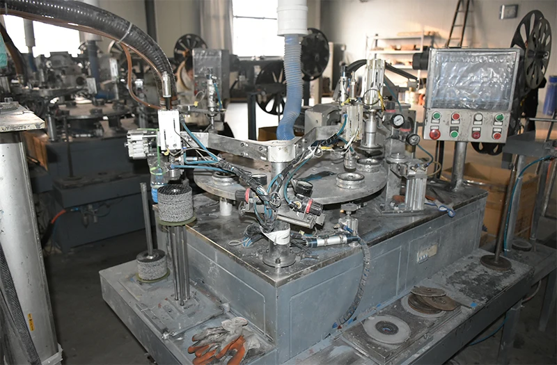 Fully Automatic Flap Disc Making Machine/grind Wheel Making Machine/abrasive Disc Making Machinery Equipment with Fiberglass Pad