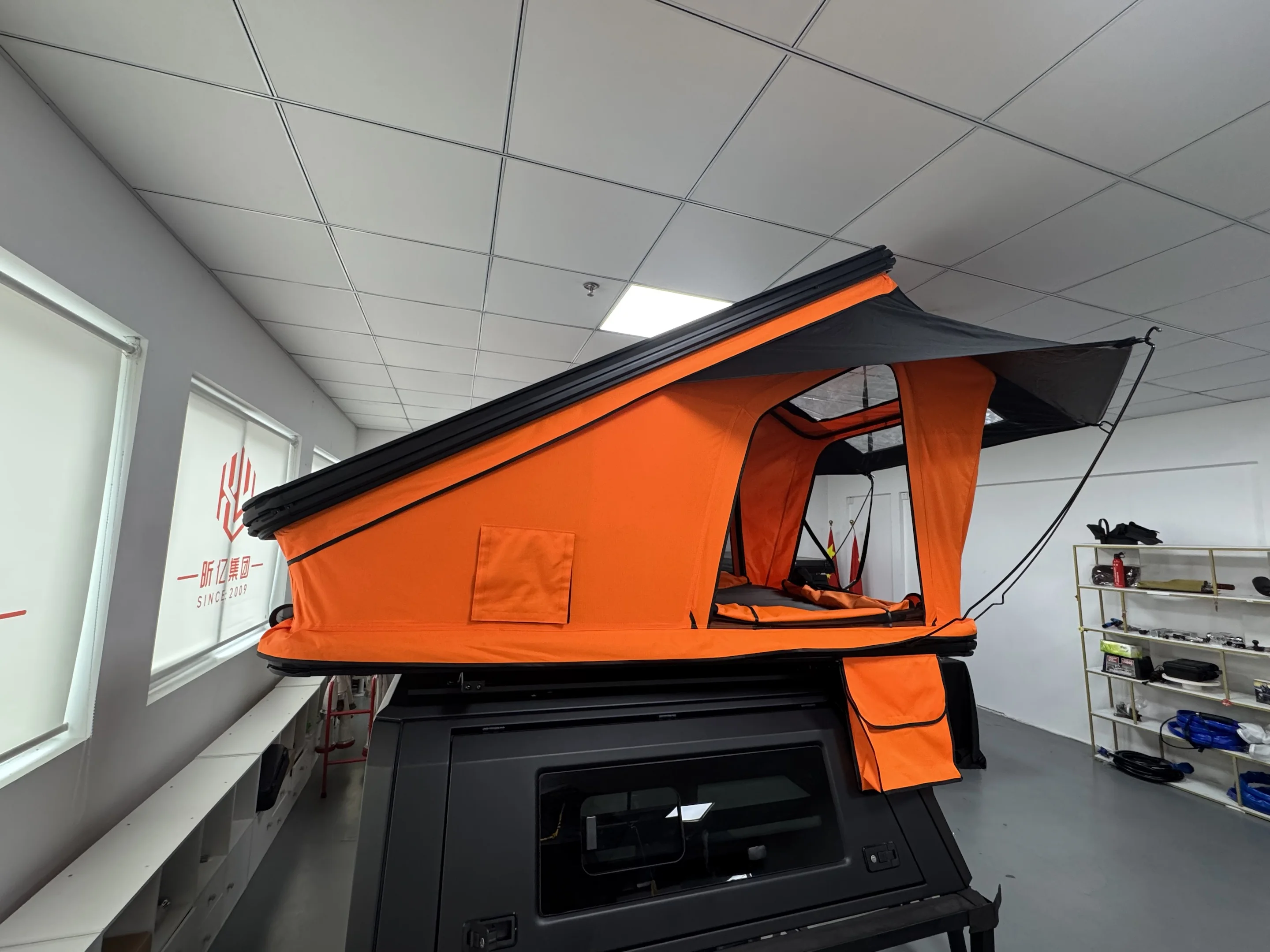 4 Person Aluminum Clamshell Hard Shell Roof Top Tent Car Hardshell ...