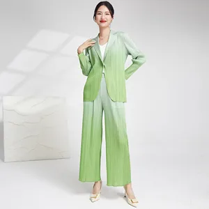 Miyake Series Suit Latest Design Two-piece Set Office Lady's Suit Sets Fashion Gradient Color Casual Style Two Piece Suits